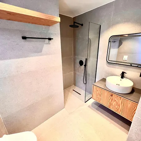 Bariu & Sons Apartamento Sarandë
